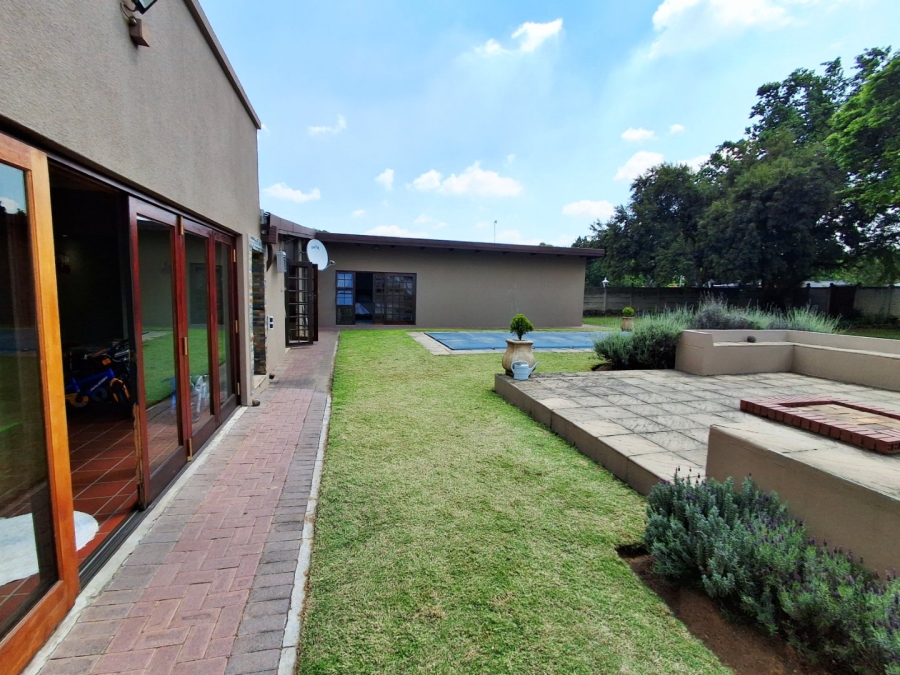 5 Bedroom Property for Sale in Sasolburg Ext 4 Free State